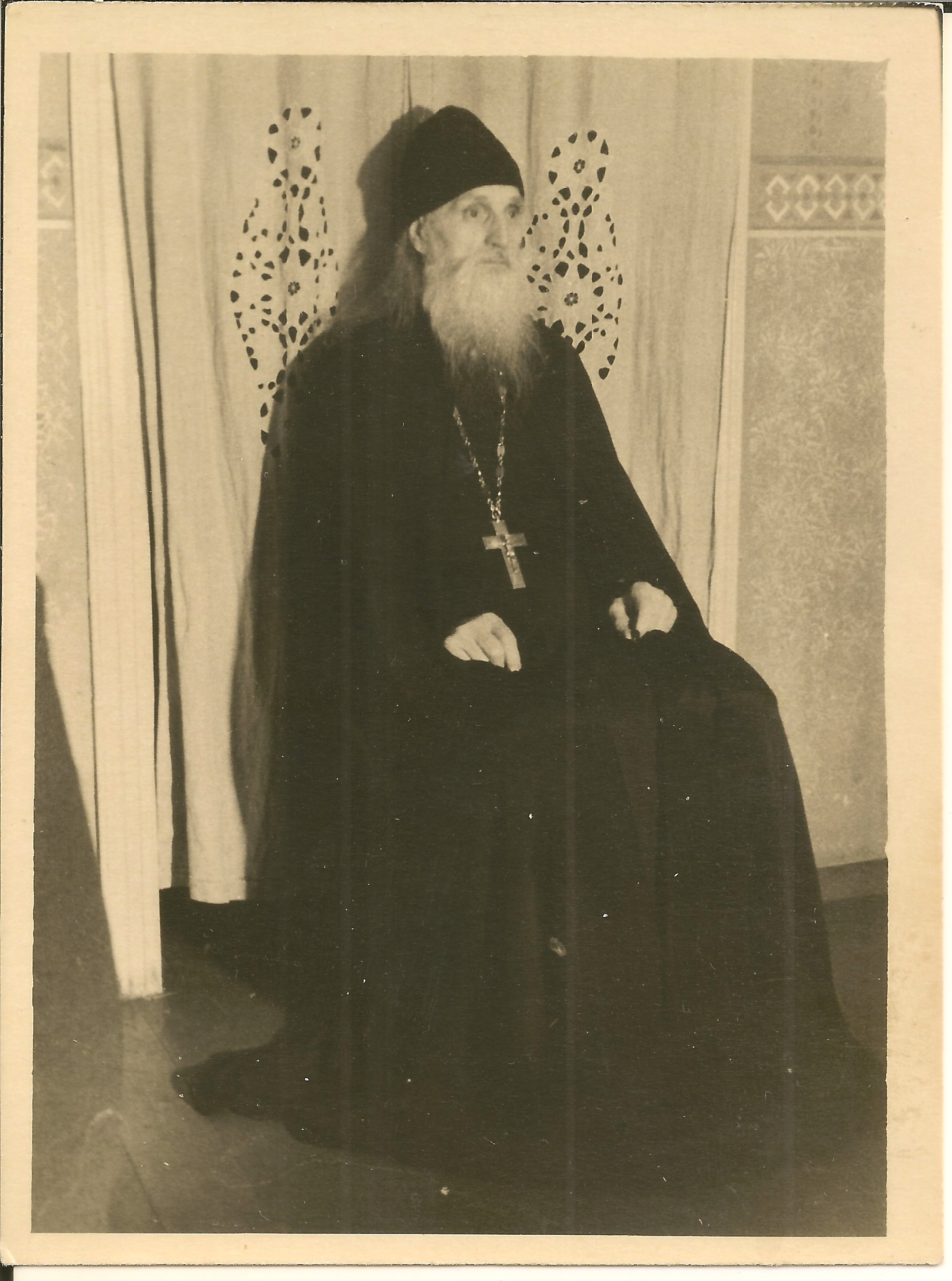  Схиеромонах Амвросий1